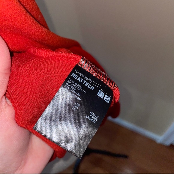 Uniqlo Heattech Orange Sweater - Picture 8 of 8